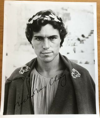 Rare Autograph Photo Of Actor Nicholas Clay " Lancelot " In Excalibur