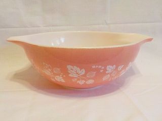 Vintage Pyrex Gooseberry 4 Qt Mixing Bowl White On Pink