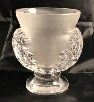 Lalique France Frosted Crystal Saint Cloud 4.  5 " Urn Style Vase