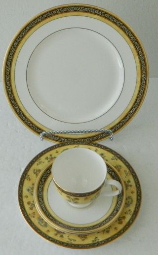 Wedgwood India Leigh 5 Piece Plate Teacup & Saucer Desert Made In Uk
