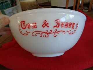 Large VTG McKee Red Tom and Jerry Milk Glass Punch Bowl 2
