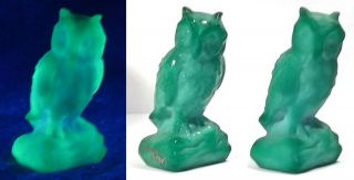 Boyd Glass Less Than 15 Made In 1983 Owl Owls Bird Satin Slag Green Cadmium Fund