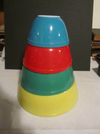 Vintage Pyrex Primary Colors Nesting Bowls Set Of 4 401 402 403 404?