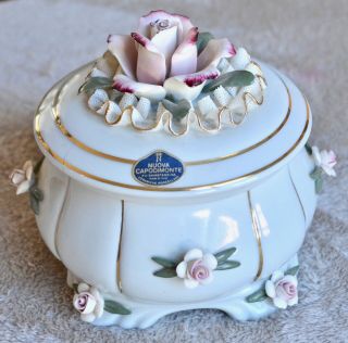 Vintage Nuova Capodimonte Trinket Box Gold Trim Fine Porcelain Flowers And Lace