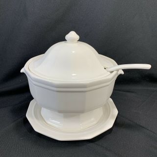 Pfaltzgraff Heritage White Soup Tureen With Ladle And Underplate Usa Made