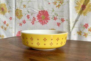 Vintage Pyrex 1416 Cereal Bowl - Deep Yellow Foulard