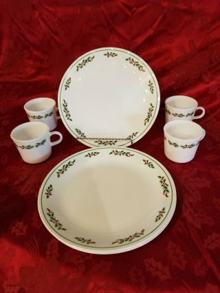 8 Piece Corelle Christmas " Winter Holly " Dinner Plates And Mugs/cups Set Of 4 Ea