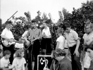 Beatles " The Day That John Lennon Meets Paul Mccartney " 8x10 Photo Paper 76