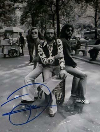 Barry Gibb Hand Signed 8x10 Photo W/ Holo The Beegees