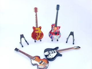 Guitars set Miniature guitar JOHN LENNON RINGO STARR LUDWIG BEATLES.  Mini Art 2