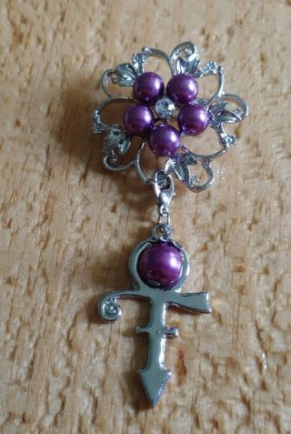 Prince Rogers Nelson Purple Rain Love Symbol Brooch/pin With Detachable Charm
