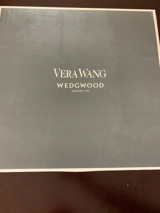Vera Wang Wedgwood Lace Gold 5 - Piece Dinnerware Place Setting.  (cup Missing)
