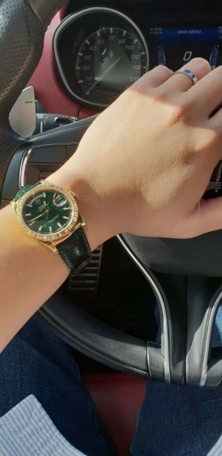 ROLEX 118138 DAY - DATE 18K YELLOW GOLD 36mm GREEN 2