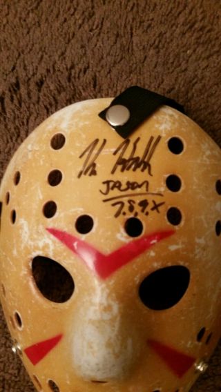 Friday the 13th Jason Vorhees Mask & DVD Signed By Kane Hodder with Beckett 2