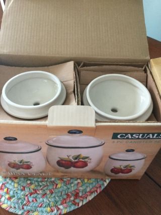 Apple Casuals by China Pearl Three Canister Set 2