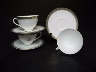 Royal Doulton Bone China Clarendon H4993 (set Of 3) Footed Cups And Saucers