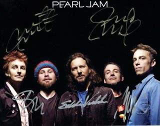 Pearl Jam Band - Rock Hall Of Fame - All Hand Signed Autographed Photo With