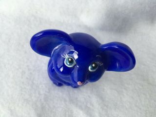 Fenton NFGS Exclusive Periwinkle Blue Hand Painted Mouse Figurine 2
