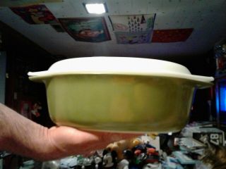 VINTAGE PYREX OLIVE GREEN 2 1/2 qt DEEP oval casserole dish 045 W/ CHERRY COVER 2