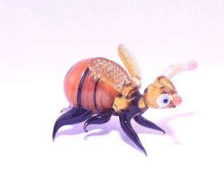 1.  6 " Murano Style Art Craft Color Glass Figurines " Happy Bee " D25