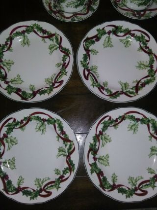 CHARTER CLUB WINTER GARLAND 4 LUNCHEON PLATES ONLY 2