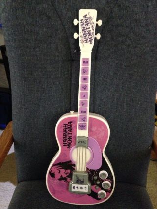 Hanna Montana Toy Guitar Plays 3 Songs Battery Operated