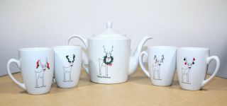 Bia Cordon Bleu Rudy Reindeer " Happy Holidays " Christmas Coffee Tea Pot & 4 Mugs