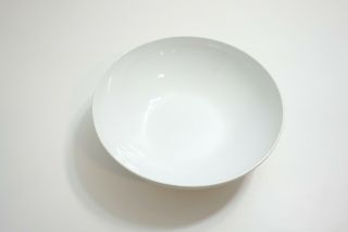 Corning Ware Centura 9 1/4 " Solid White Coupe Serving Round Vegetable Bowl