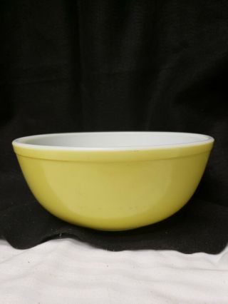 Vintage Pyrex Nesting Mixing Bowls Set 3 Primary Colors 2