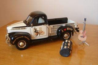 Elvis Presley Model 1947 Studebaker Boxed Pick - Up Truck Heartbreak Hotel