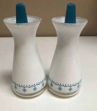 Vintage Correlle Pyrex Blue Snowflake Garland Salt & Pepper Shakers