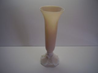 Cambridge Crown Tuscan Shell Foot Footed 10 1/2 " Vase.