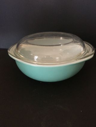 Vintage Pyrex 024 Turquoise 2 - Quart Casserole Ovenware Bowl With Lid.  Pre - Owned