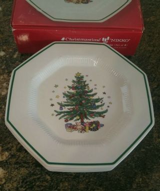 Nikko Christmastime 4 Octagon Christmas Tree Dinner Plates Made In Japan