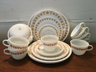 25 Piece Vintage Corelle Butterfly Gold Dinnerware Set Service For 4
