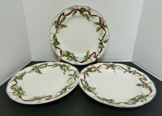Charter Club Winter Garland Ribbon Holly Berries Scalloped Edge 3 Dinner Plates