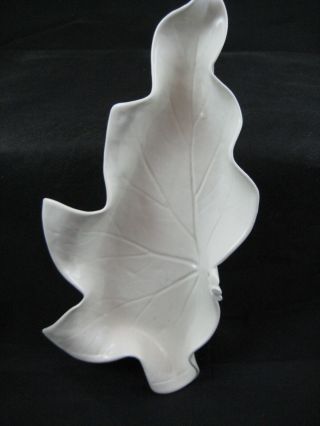 Vintage PAT YOUNG Hand Crafted Creamy White Ceramic Leaf Dish - Signed 2
