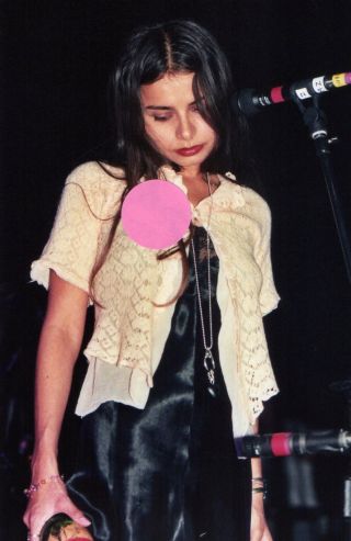 MAZZY STAR HOPE SANDOVAL 12 - 4X6 COLOR CONCERT PHOTO SET 1AA 2