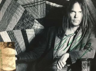 Neil Young Hand Signed Autographed 8 X 10 Photo W/coa