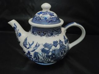 Vintage Churchill Blue Willow Teapot Staffordshire England Very