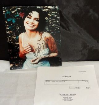 Jennifer Lopez 8 " X 10 " Autographed Kodak Photograph " Best Wishes "