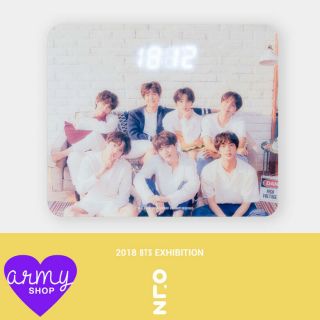Bts Official Md 2018 Exhibition Acrylic Clock 오,  늘 O,  Zl Tracking Number