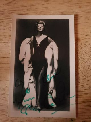 Greer Garson Signed Vintage Postcard (d.  1996)