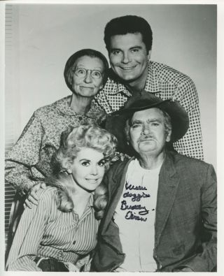 Buddy Ebsen - Posed Cast Photo Of " The Beverly Hillbillies " - Signed By Ebsen