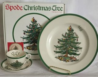 Spode Christmas Tree Buffet Set Dinner Plate Cup And Saucer Holiday Dinnerware