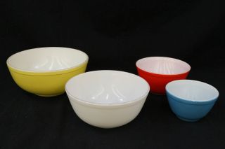 Set Of 4 Vintage Pyrex Solid Color Mixing Bowls
