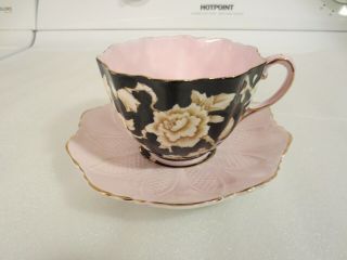 PARAGON H.  M.  THE QUEEN & H.  M.  QUEEN MARY TEA CUP & SAUCER BLACK/SOFT PINK FLORA 2