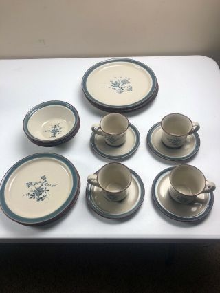 Noritake Stoneware 8344 Pleasure 17 Piece Set Cups Saucers Plates Bowls