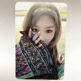 Chungha Official 1st Mini Album Hands On Me Broadcast Photocard Photo Card K - Pop