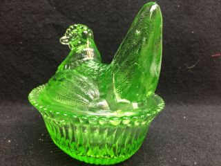 Green Vaseline glass hen chicken on nest basket dish candy / butter uranium farm 3